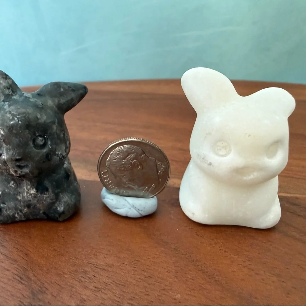 Pikachu Decorative Set in Green and White Crystal Worry Palm Stone